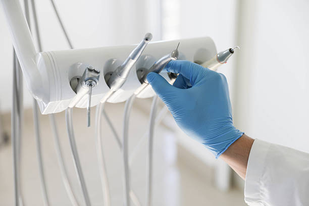 Professional Emergency Dentist technician working in Laymantown, VA